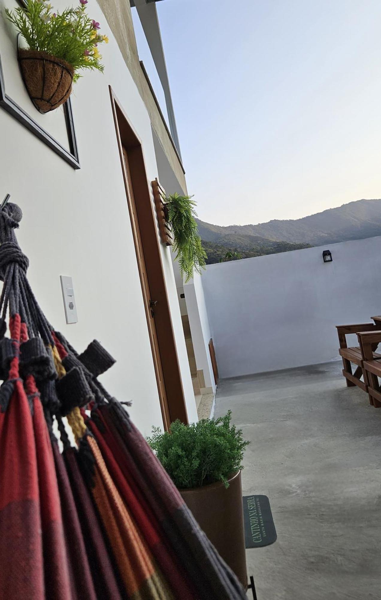 Cantinho Na Serra - Apartamento Santa Maria Madalena Kültér fotó